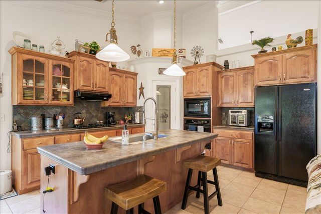 4302 Yellowstone Drive, Redding, CA 96002