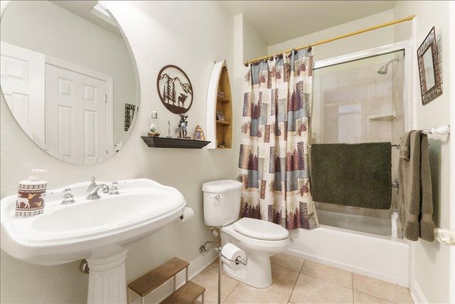 4302 Yellowstone Drive, Redding, CA 96002