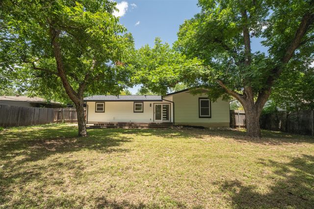 1613 Glencrest DR, Austin, TX 78723
