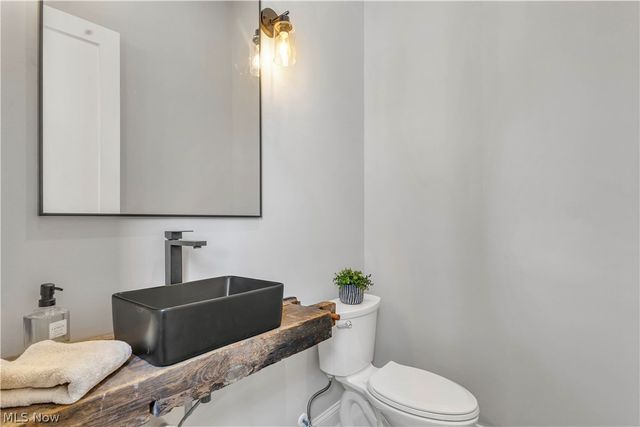 2130 W 42nd Street 2, Cleveland, OH 44113