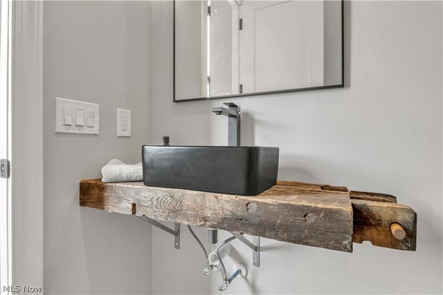 2130 W 42nd Street 2, Cleveland, OH 44113