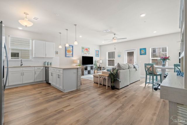 9808 Nature Creek Blvd, Pensacola, FL 32526