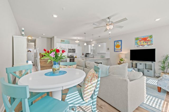 9808 Nature Creek Blvd, Pensacola, FL 32526