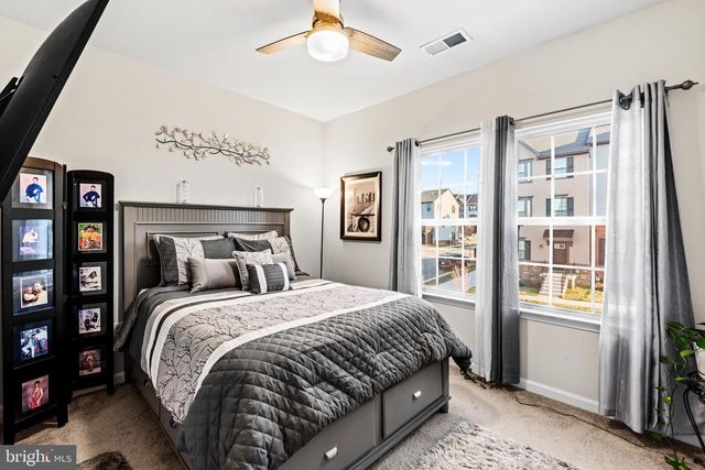 1318 TRESTLE DR, Fredericksburg, VA 22401