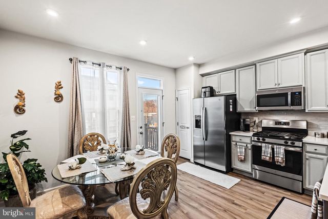 1318 TRESTLE DR, Fredericksburg, VA 22401