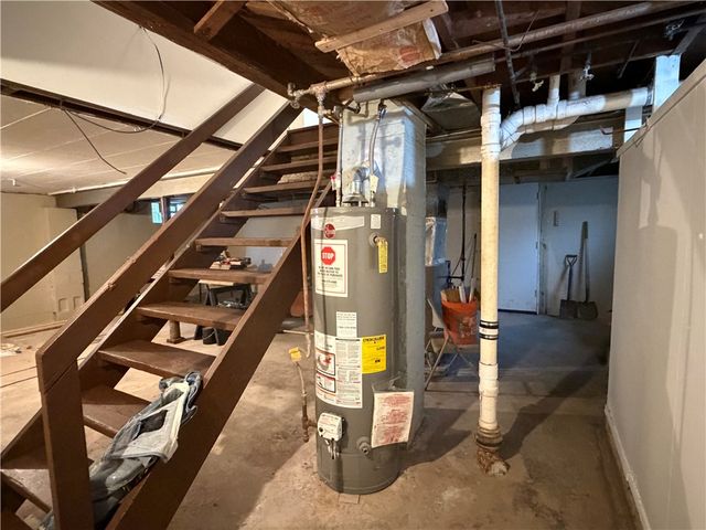 959 Bechtol, Sharon, PA 16146