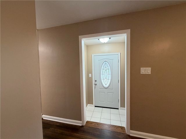 959 Bechtol, Sharon, PA 16146