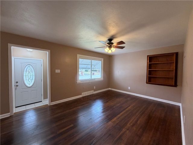 959 Bechtol, Sharon, PA 16146