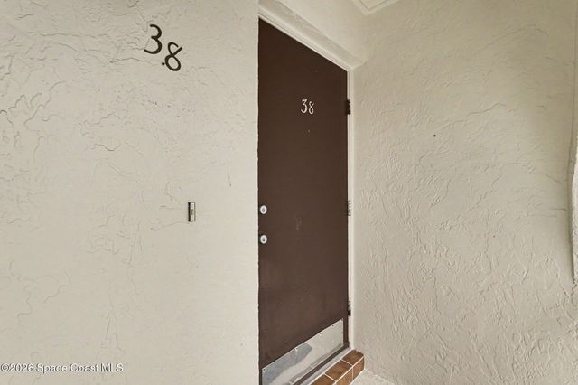 1047 Small Court 38, Indian Harbour Beach, FL 32937