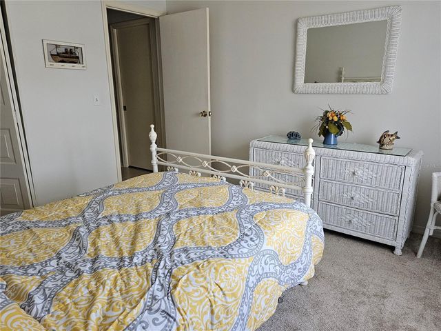 304 GRAYSTON PLACE, Sun City Center, FL 33573