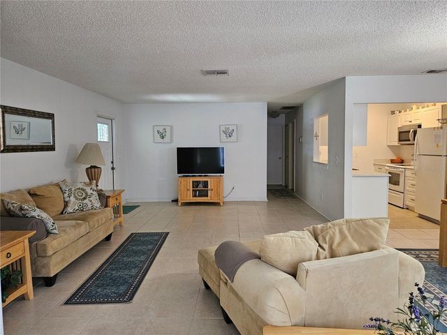 304 GRAYSTON PLACE, Sun City Center, FL 33573