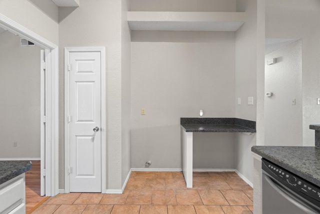 3018 Hilltop Drive, Euless, TX 76039