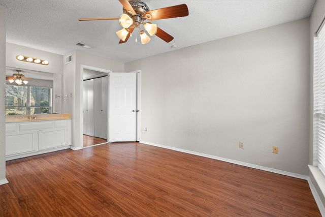 3018 Hilltop Drive, Euless, TX 76039