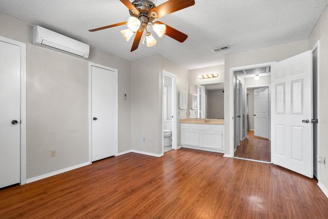 3018 Hilltop Drive, Euless, TX 76039