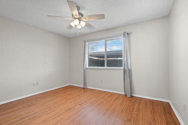 3018 Hilltop Drive, Euless, TX 76039