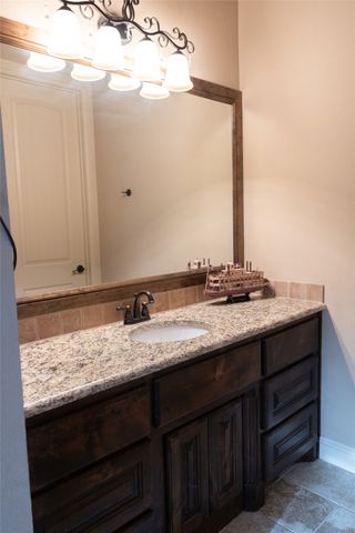 108 Oak Creek Drive, Springtown, TX 76082