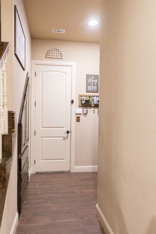 108 Oak Creek Drive, Springtown, TX 76082