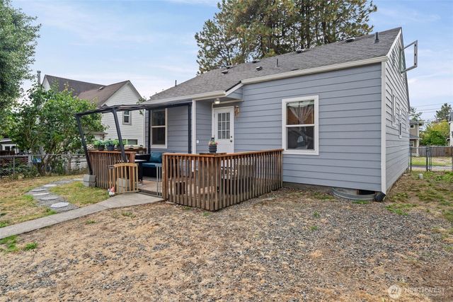 4811 S K Street, Tacoma, WA 98408