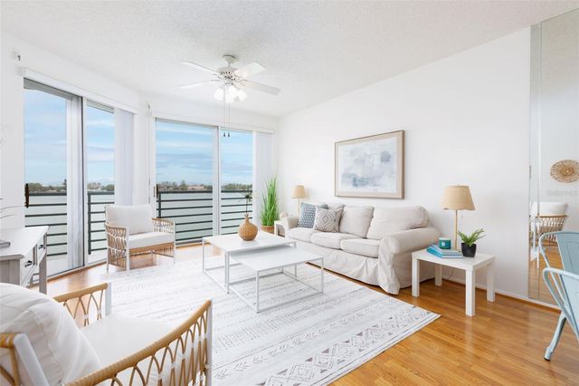 8000 SAILBOAT KEY BOULEVARD S 202, St Pete Beach, FL 33707