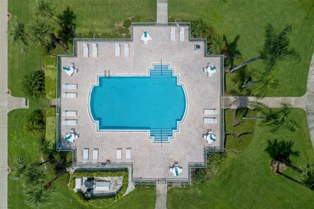 8000 SAILBOAT KEY BOULEVARD S 202, St Pete Beach, FL 33707