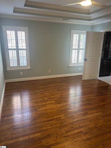 8 Amsterdam Lane, Simpsonville, SC 29681