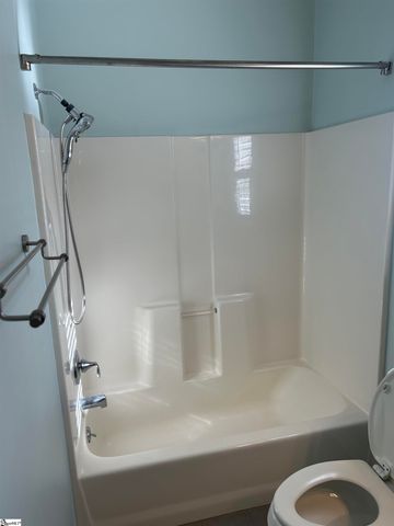 8 Amsterdam Lane, Simpsonville, SC 29681