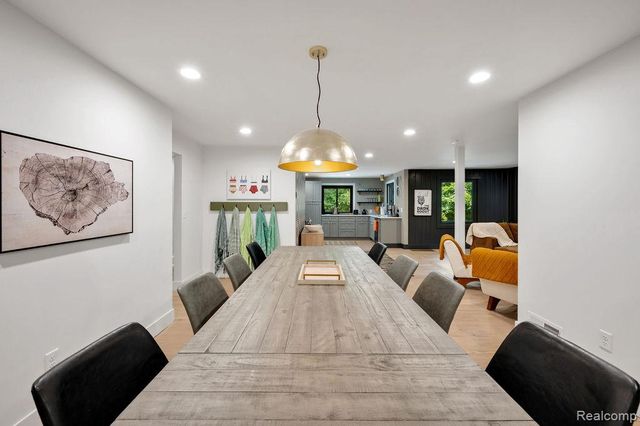 5831 Browntown Road, Sawyer, MI 49125