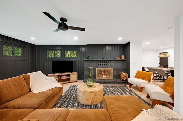 5831 Browntown Road, Sawyer, MI 49125