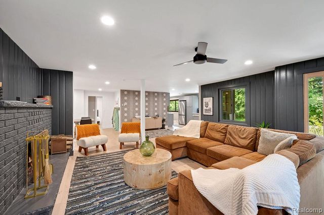 5831 Browntown Road, Sawyer, MI 49125