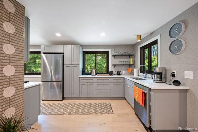 5831 Browntown Road, Sawyer, MI 49125