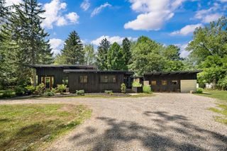 5831 Browntown Road, Sawyer, MI 49125