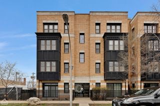 2243 N Lister Avenue 402, Chicago, IL 60614
