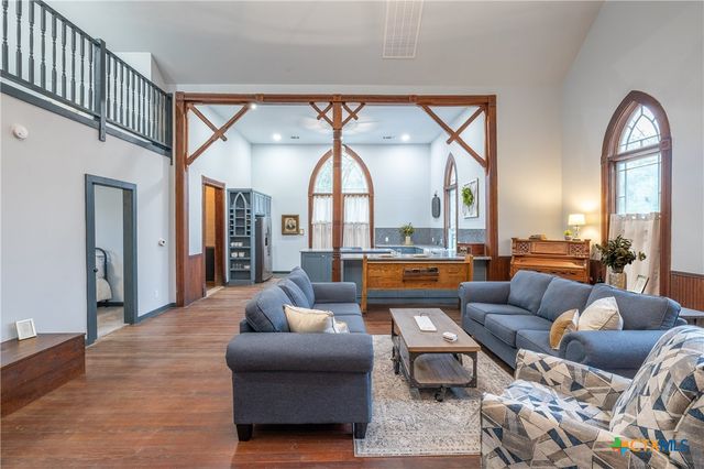 346 W Pietzsch Street, Bartlett, TX 76511