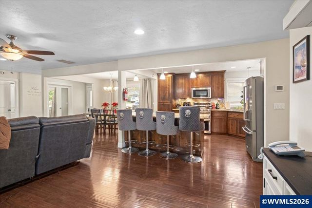 4076 Alana Av SE, Salem, OR 97302