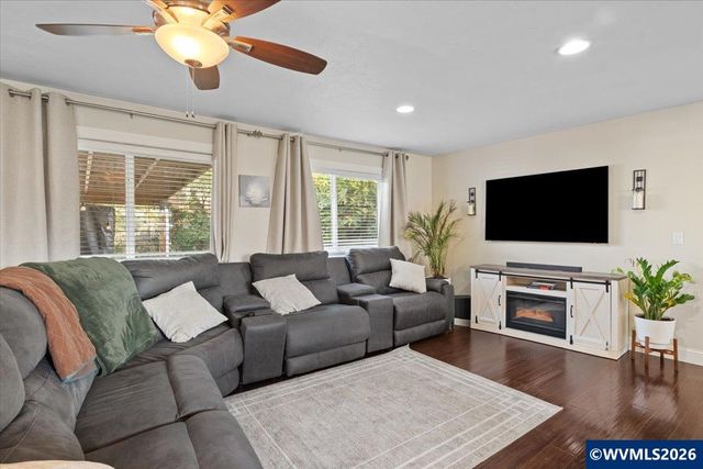 4076 Alana Av SE, Salem, OR 97302