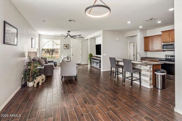 4516 E SANTA FE Lane, Gilbert, AZ 85297