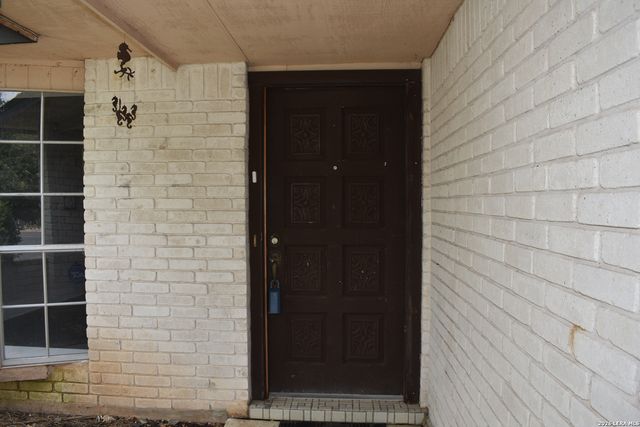 6142 LYNGROVE ST, San Antonio, TX 78249