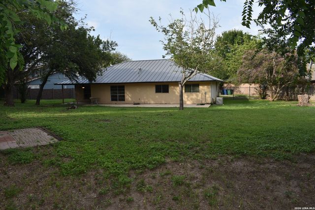 6142 LYNGROVE ST, San Antonio, TX 78249