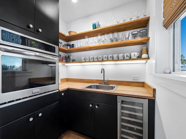 758 SAINT JUDES DRIVE N, Longboat Key, FL 34228