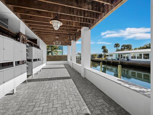758 SAINT JUDES DRIVE N, Longboat Key, FL 34228