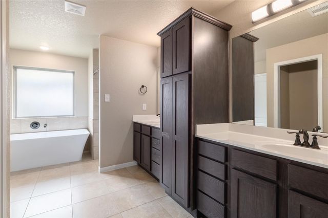 1528 Justice DR, Copperas Cove, TX 76522
