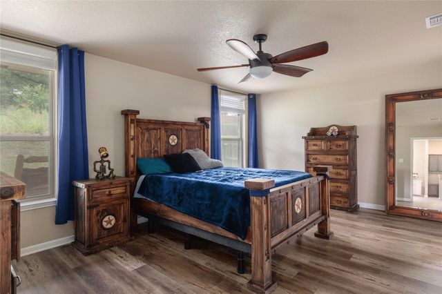 1528 Justice DR, Copperas Cove, TX 76522