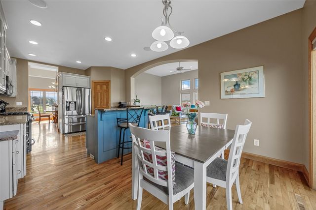 6090 Stags Leap Lane, Marion, IA 52302