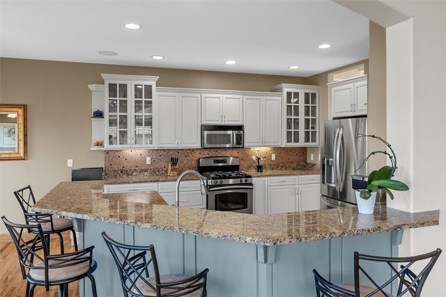 6090 Stags Leap Lane, Marion, IA 52302