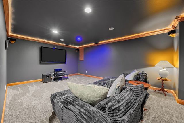 6090 Stags Leap Lane, Marion, IA 52302
