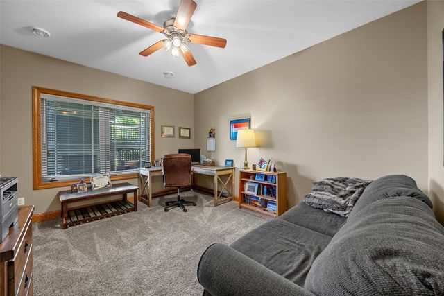 6090 Stags Leap Lane, Marion, IA 52302