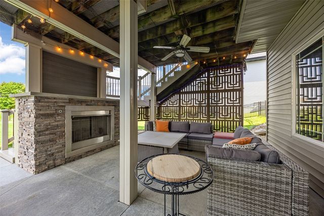 6090 Stags Leap Lane, Marion, IA 52302