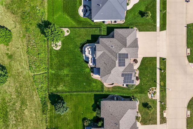6090 Stags Leap Lane, Marion, IA 52302