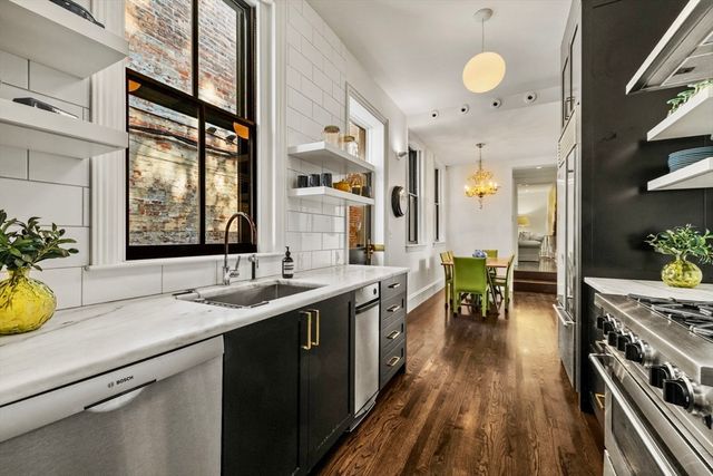 22 Joy Street, Boston, MA 02114