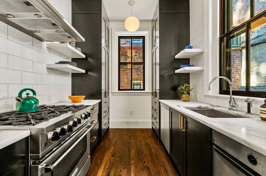 22 Joy Street, Boston, MA 02114